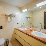 Insitges Center * Sitges