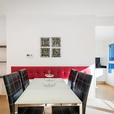 Insitges Center Апартаменты *